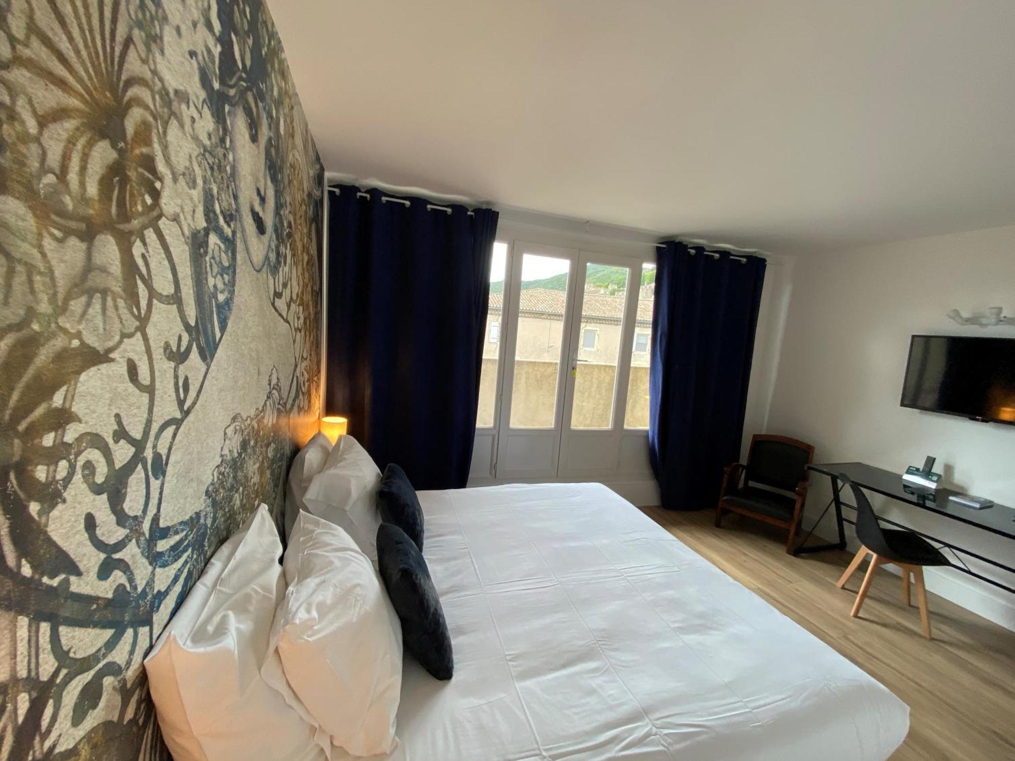 Logis Hotel Medieval, Montelimar Nord Rochemaure Buitenkant foto
