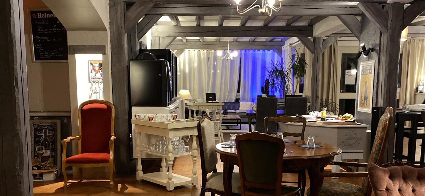 Logis Hotel Medieval, Montelimar Nord Rochemaure Buitenkant foto