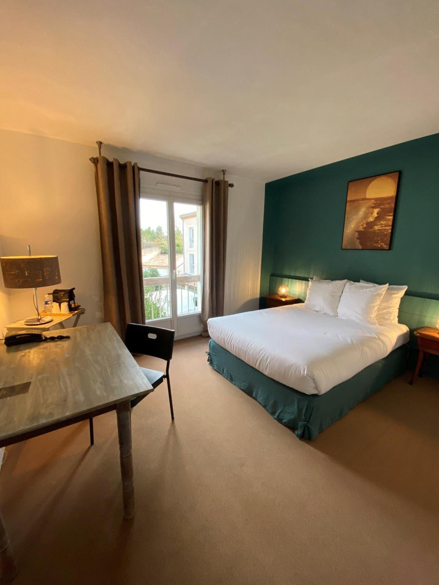 Logis Hotel Medieval, Montelimar Nord Rochemaure Buitenkant foto